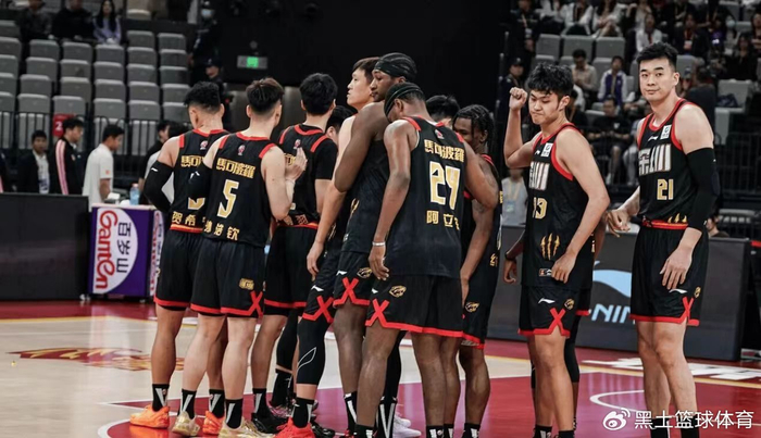 开云体育下载-13分大胜，深圳锁定第3！广州输了也赢了，力压北控压哨进季后赛|贺希宁|深圳队|联赛|深圳足球俱乐部|球队_新浪体育_新浪新闻